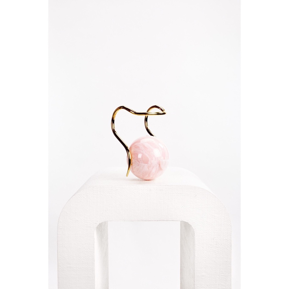 ‼️SOLD‼️NWT CULT GAIA PINK PEARL CLUTCH/ ART - Picture 2 of 5
